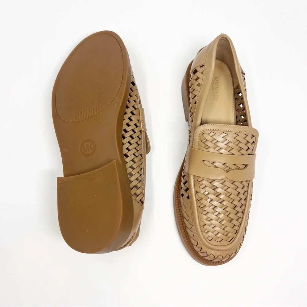 [MK] Tan Woven Loafers - Picture 6 of 7